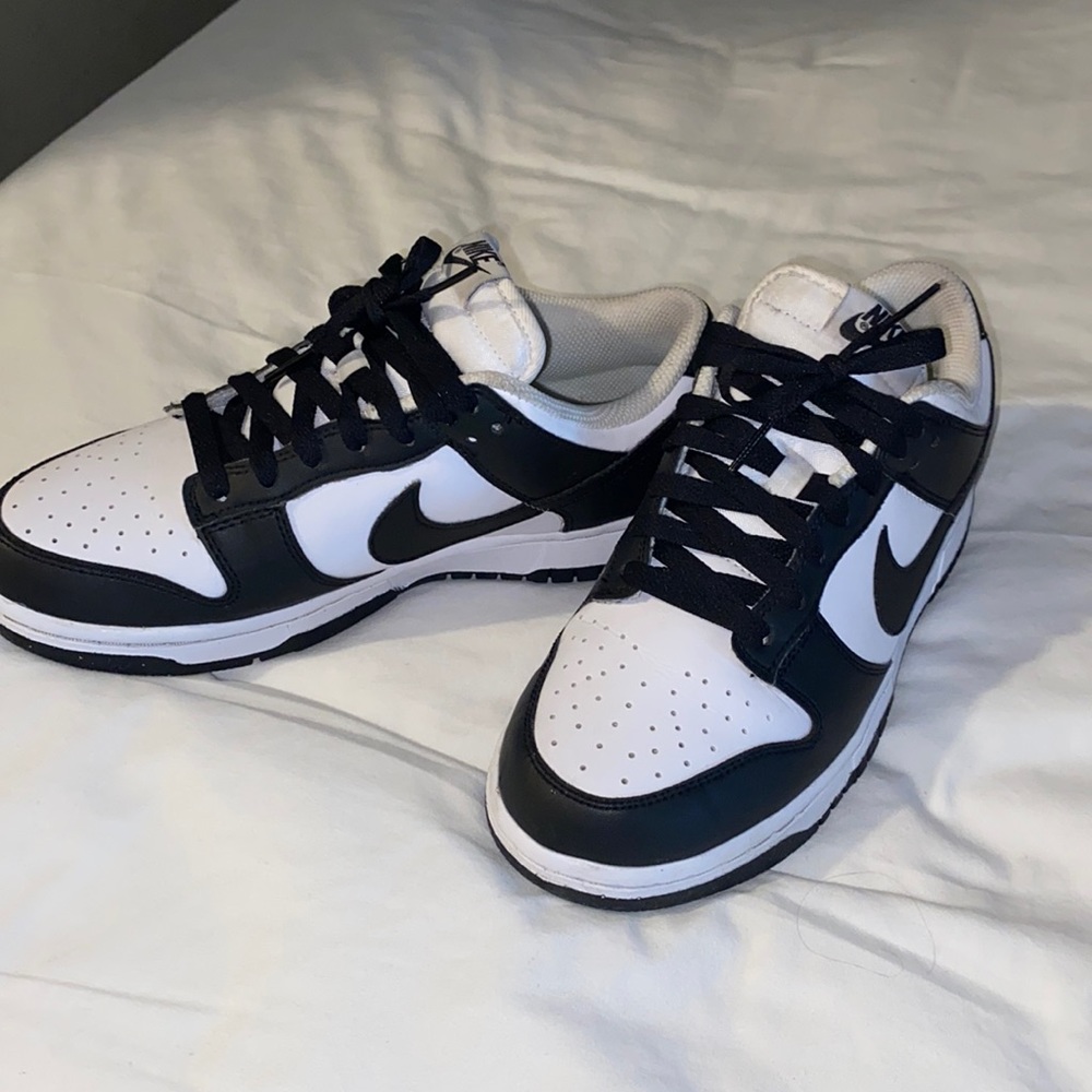 Panda dunks
